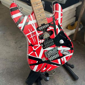 Guitare électrique personnalisée Edward Eddie Van Halen, relique lourde, Franken rouge, rayures noires et blanches, pont Tremolo incliné