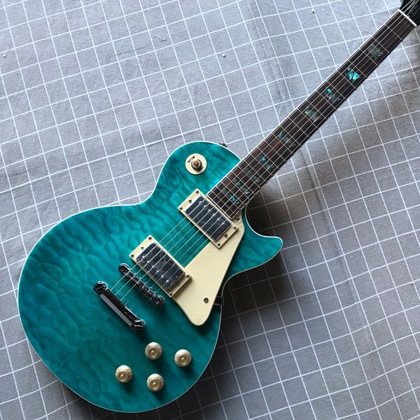 Guitarra eléctrica personalizada, flor azul degradado grande, cuerpo de caoba, revestimiento de arce, herrajes cromados, embalaje