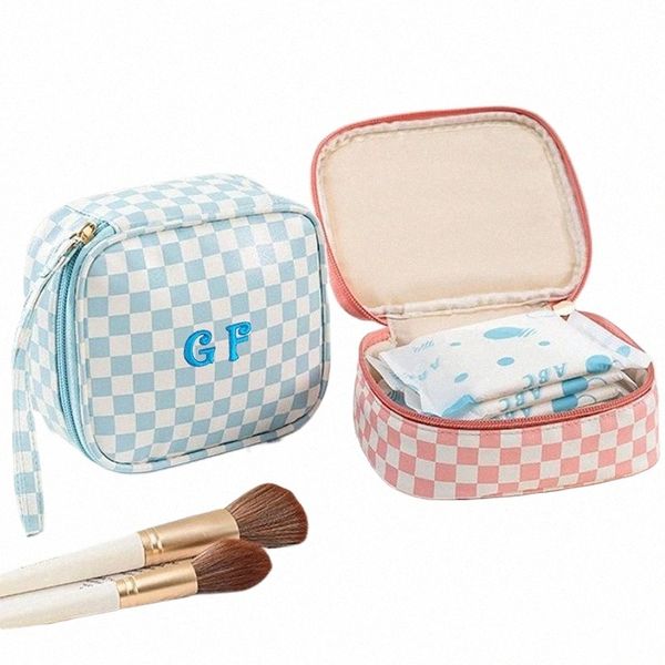 Iniciales de bordado personalizado FI Fi Bolsa de cuero Cosmético Portable Simpligina sanitaria Medicina Bolsa de almacenamiento Plaid Woman Bag K2DU#