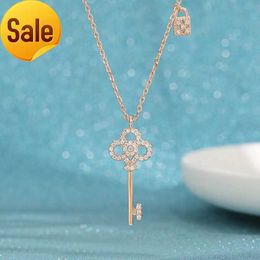 Custom Fashion Rose Gold Silver Compated Zirkon Lock Charm Choker Key Pendant Necklace for Women