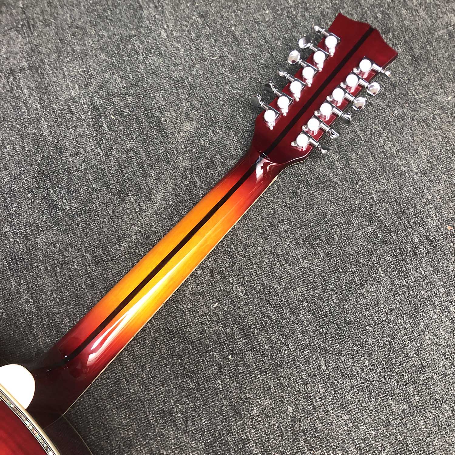 Personalizzato acero fiammato lato posteriore jumbo chitarra acustica albero della vita intarsio 43 pollici 12 corde 550a pickup buca