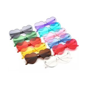 Gafas de sol sin marco personalizadas Color caramelo PC Gafas de sol sin montura Nueva moda Forma de corazón amorosa para mujer Chica Lente de moda Entrega de gota