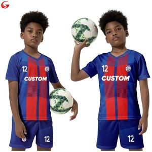Aangepaste volledige sublimatie polyester jongen zwart en wit voetbal jersey shirt ademend voetbal met korte mouwen voor kinderen VL120 240528