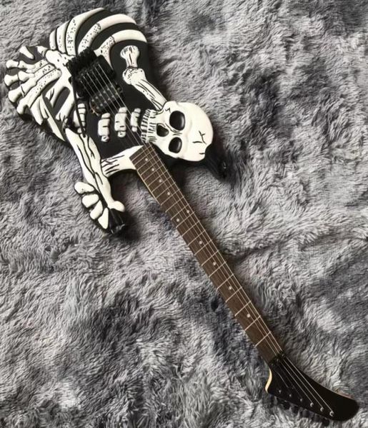 Customado de guitarra eléctrica de calavera y huesos de grand george lynch