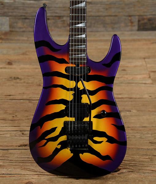 Japon personnalisé George Lynch Signature Tiger Stripe Sunburst Purple Edge Guitare Ebony Fingerboardfloyd Rose Tremolo Lockin3477568