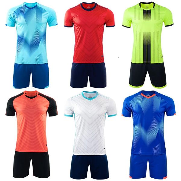 Jersey Custom Men Kids Adultos Personalidad Soccer Jersey Set Kit de entrenamiento Uniformes de fútbol Conjunto de fútbol 240323