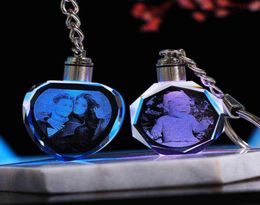 Aangepaste K9 Crystal Key Chain Gepersonaliseerde PO Pendant Picture Key Ring Trinket Laser gegraveerde LED Light Keychain Uniek geschenk H1123925842