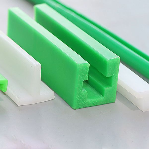 Doublure personnalisée en plastique polymère polyéthylène convoyeur transformer rail de guidage bande résistante à l'usure spécifications du produit ventes directes d'usine complètes