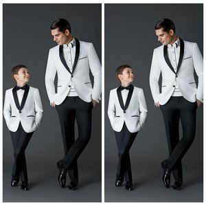 Op maat gemaakte nieuwe mode bruidegom tuxedos heren trouwjurk prom past vader en jongen smoking (jas + broek + boog) formele slijtage