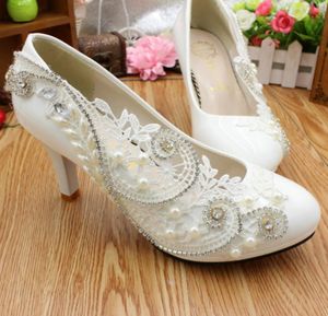 Zapatos de boda nupciales hechos a medida 2021 Plataformas Gatito Alto tacón Pearls Pearls Critos White Party Zapatos para novias Roun4939993
