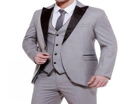 Tuxedos gris sur mesure Grey Groom Groomsmen One Button Peak Lapel Man Suit Wedding Men039s Formelles JacketPhyp7135833