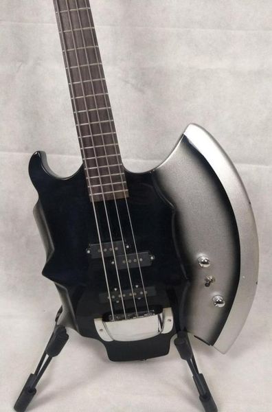 Chopper de metal pesado personalizado gene Simmons Axe Electric Bass Guita Black 4 cuerdas Con cubierta de recolección de cromo de bajo electricidad STRI7773453