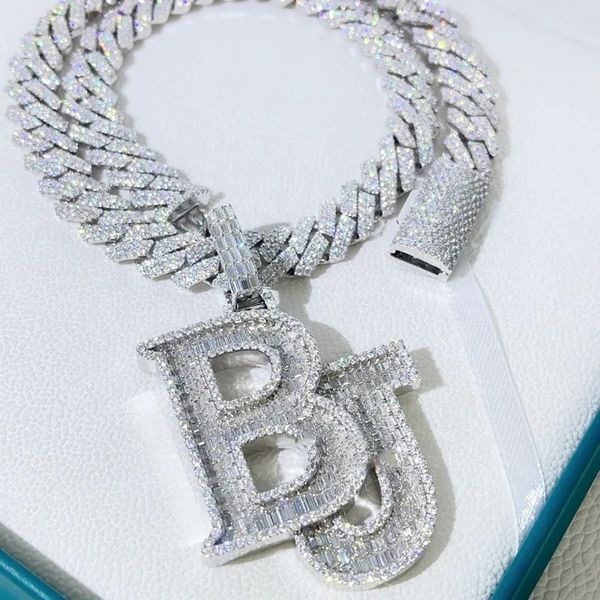 Iced Iced Out Baguette Cut VVS Diamond Letter Letter Pendant Collier 925 STERLING Silver Hip Hop Mens Chain Bijoux 240424