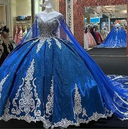 Custom gemaakt van de schouderbaljurk kralen Quinceanera -jurk 2024 met Cape Princess Corset -jurken Appliques Sweet 1516 Afstuderen