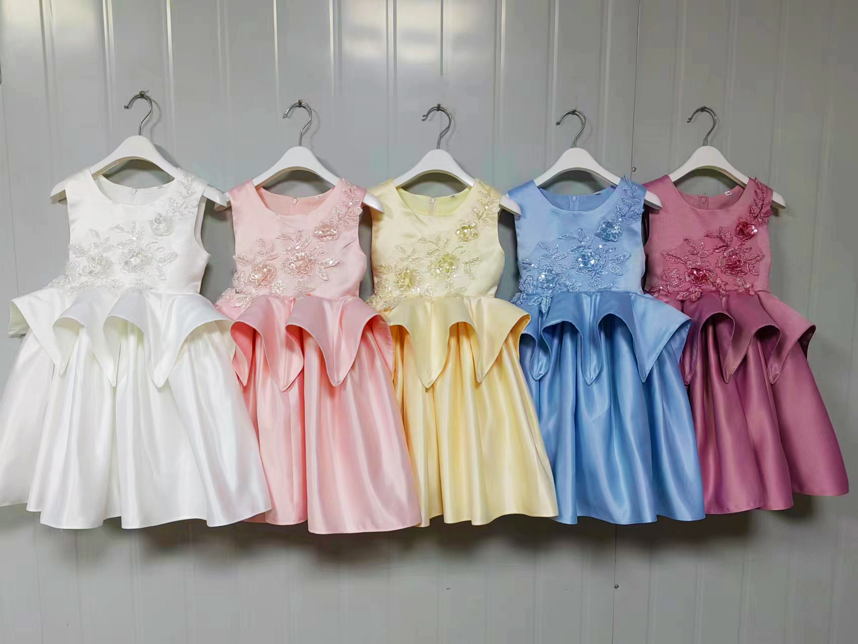 Custom Made Princess Floor--length Satin Sleeveless Flower Girl Dress Ball Gown Little Girls