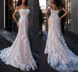 2022 Champagne Ivoire Fleurs Dentelle Robes De Mariée Bohème Sirène Hors Épaule Manches Dos Nu Robe De Mariée Robes De Mariée Berta Plus Taille