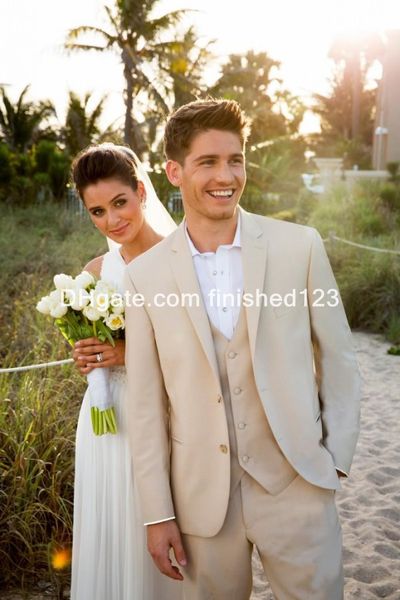 Por encargo Dos botones Beige Novio Esmoquin Muesca Solapa Hombres Boda Blazer Trajes de negocios (Chaqueta + Pantalones + Chaleco + Corbata) G930