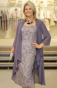 Elegante twee stukken lavendel Moeder van de bruid jurken pakken volledige kant jurk met jas thee lengte korte prom feestjes plus size