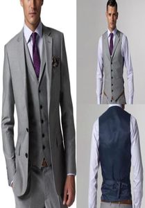 Tuxedos de boda hechos a medida Gris claro Groomsmen lateral traje de trajes para hombres para hombres Traje de Hombre 3 Comprar nuevamente mis pedidos CAKEPA4483923