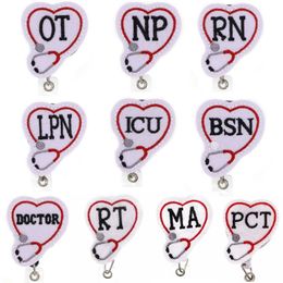 Aangepaste medische sleutelhanger vilt stethoscoop OT NP RN LPN ICU BSN ARTS RT MA PCT intrekbare badge reel voor verpleegkundige accessoires2553