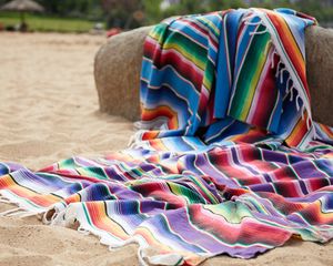 Couverture mexicaine personnalisée Serviette de plage en coton Drapeau de table de fête Nappe arc-en-ciel Coloré Falsa Serape Parc Patio Couverture de camping en plein air Doux Tissé Selle Voiture Voyage