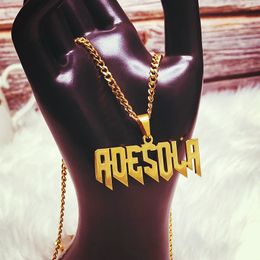 Aangepaste beweegbare grote naam hanger ketting roestvrij staal Cubaanse kettingnaam typeplaatje gepersonaliseerde ketting voor vrouwen mode -sieraden