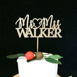 Personnalisé MrMrs nom de famille gâteau de mariage TopperCake Topper pour la fête d'anniversaire de mariagedécor de fête d'anniversaire de mariage 220618