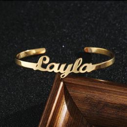 Pulsera con nombre personalizado, brazaletes personalizados para niña y mujer, regalo de joyería de San Valentín, pulseras con placa de identificación de acero inoxidable, nuevo 2020246f