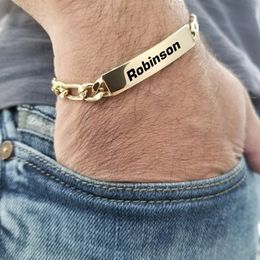 Aangepaste naam grave lederen armband Handgemaakte armband aangepaste roestvrijstalen armbanden voor mannen id sieraden cadeau 240418
