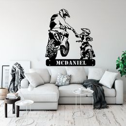 Nom personnalisé moto moto autocollant mural enfants père motocross autocollant mural salle de jeux chambre vinyle décor à la maison