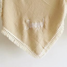 Nombre personalizado Muslin Swaddle Fringe Algodón Baby Shower Regalo Ropa de cama bordada personalizada 240313