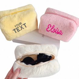 Aangepaste naam Solide kleur Cosmetische tassen Leuke bontmake -uptas voor vrouwen reizen Make -up toiletiekas Wing Pouch Plush Pen Pouch 327C#