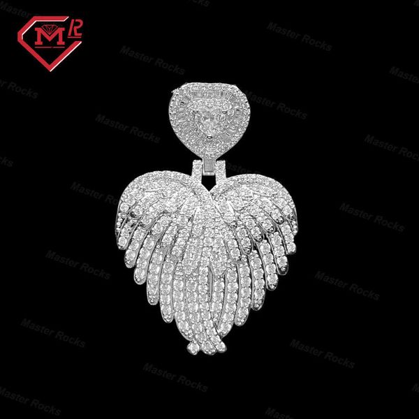 Colgantes personalizados Hiphop Big Angel Wings Heart Tennis Edition Iced Out Forma redonda Colgante de corazón de moissanita