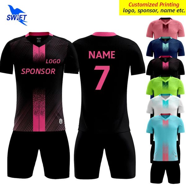 Imprimé personnalisé Breffable Men Soccer Uniforms pour l'équipe à manches courtes Chiches Boys Football Jersey Set Costumes de sport secs rapides 240318