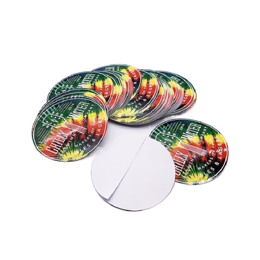 Custom printing waterproof adhesive sticker PVC vinyl die cut sticky label logo with durable waterproof materail
