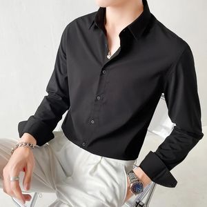 Chemises personnalisées pour hommes costumes sur tailleur Casual Fashion Slim Fit Business Shirts Hommes à manches longues Men de style coréen Vêtements S-XL 240423