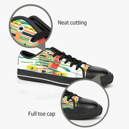 Maßgeschneiderte Schuhe Classic Canvas Low Cut Skateboard Casual Triple Black Akzeptieren Sie die Anpassung UV-Druck niedrige Sport-Sneaker für Herren und Damen Atmungsaktive Farbe 328