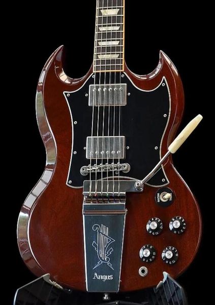 Shop personnalisé Angus Young Wine Cherry Red SG Guitare électrique gravée Lyre Long Vibrola Maestro Tremolo Pearl Trapezoid Incrup TUIL8366567