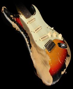 Custom Shop Exclusieve Masterbuilt 1964 Ultimate Heavy Relic elektrische gitaar 3Tone Sunburst met lichtgewicht elzenhouten body9954234