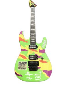Aangepaste winkel George Lynch Kamikaze III Elektrische gitaarcrème Camouflage Floyd Rose Tremolo, Black Hardware