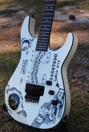 Rare KH-2 2009 Ouija White Kirk Hammett Signature Guitare électrique avec poupée inversée, Floyd Rose Tremolo, matériel noir