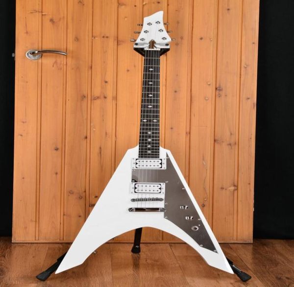 Tienda personalizada Michael Amott Ninja V Guitarra eléctrica blanca Espejo Golpeador Perla blanca Dirk Incrustaciones Sintonizadores de bloqueo Hardware cromado 7006983