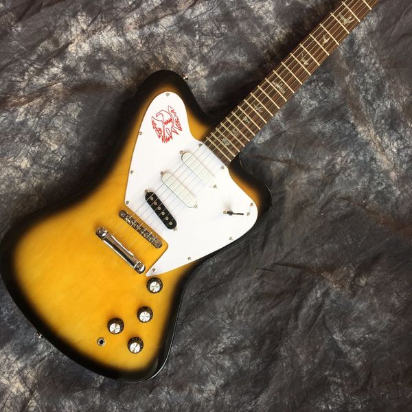 Custom Shop Vintage Sunburst Yellow Non Reverse Fire Thunderbird Guitarra eléctrica White Pickguard 3 pastillas de bobina simple, incrustaciones de pájaros de abulón
