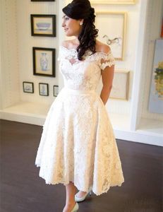 Robe de mariée en dentelle à thé à épaules à épaule des années 1950, robe de mariée en ligne vintage, robe nuptiale ivoire vintage avec manches courtes
