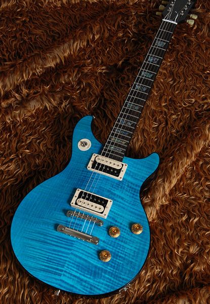 Vente promotionnelle et livraison gratuite Tak Matsumoto Double coupe Aqua bleu flamme érable guitare électrique incrustation de bloc d'ormeau, reliure de corps noir