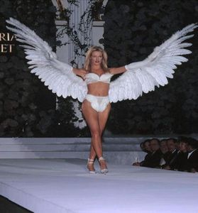 Aangepaste unieke hoogwaardige witte grote grootte Angel Devil Feather Wings Stage Performance Cosplay Props EMS 2297328