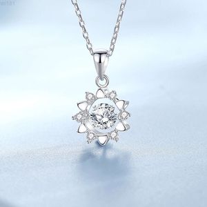 Collier pendentif rond Moissanite personnalisé Vvs 0,5 ct, pendentif en diamant minimaliste en argent 925, serti de griffes