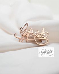 Personnaliser la broche entreprise Logo design Or Argent Signature d'écriture N'importe quel nom N'importe quelle police Broches Broches Étiquette Pin Bijoux de fête gif7114708