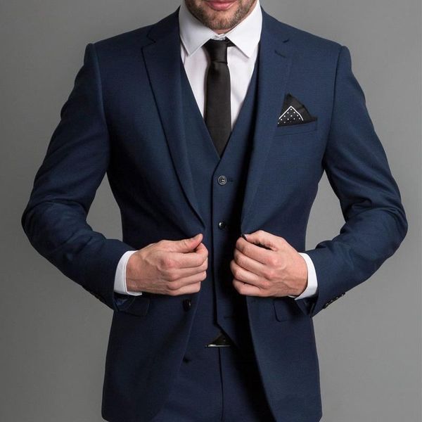 Personalizar moda Slim Fit novio esmoquin azul marino hombre traje de negocios boda Blazer chaleco pantalones conjuntos (chaqueta + Pantalones + chaleco + corbata) K41