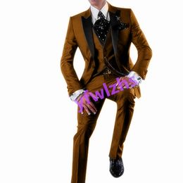 Personalizar esmoquin un botón guapo pico solapa novio esmoquin hombres trajes boda/graduación/cena hombre Blazer chaqueta pantalones corbata chaleco W1176